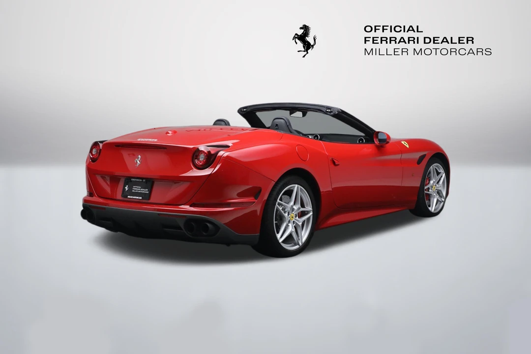 2017 Ferrari California T - Image 8 of 31