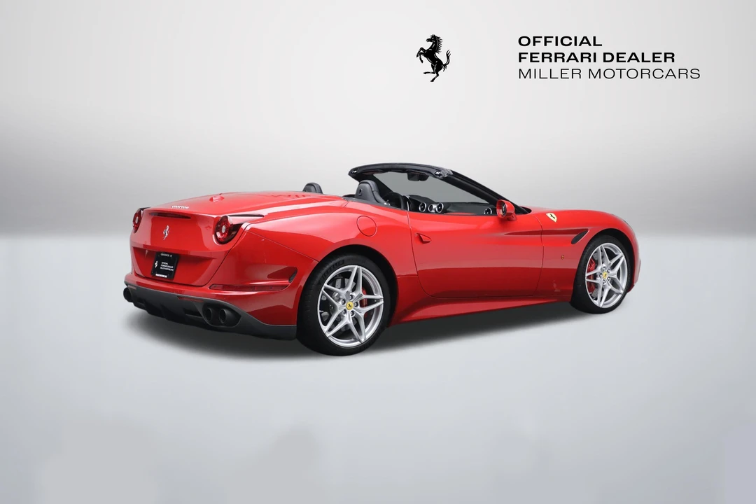 2017 Ferrari California T - Image 7 of 31