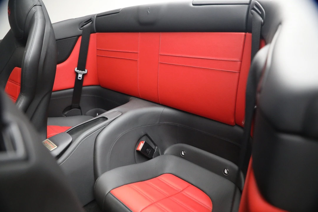 2017 Ferrari California T - Image 16 of 31
