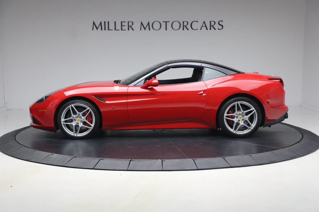 2017 Ferrari California T - Image 31 of 31