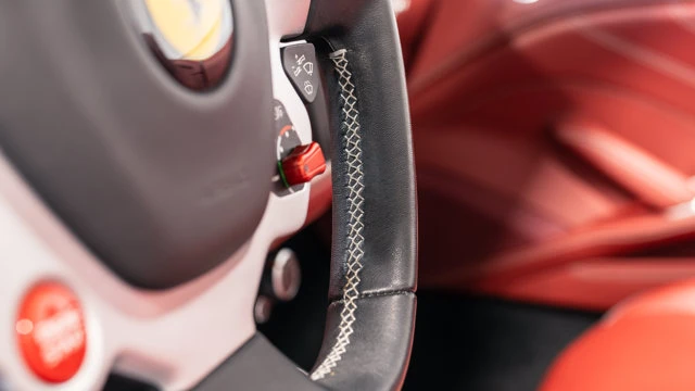 2017 Ferrari California T - Image 6 of 16