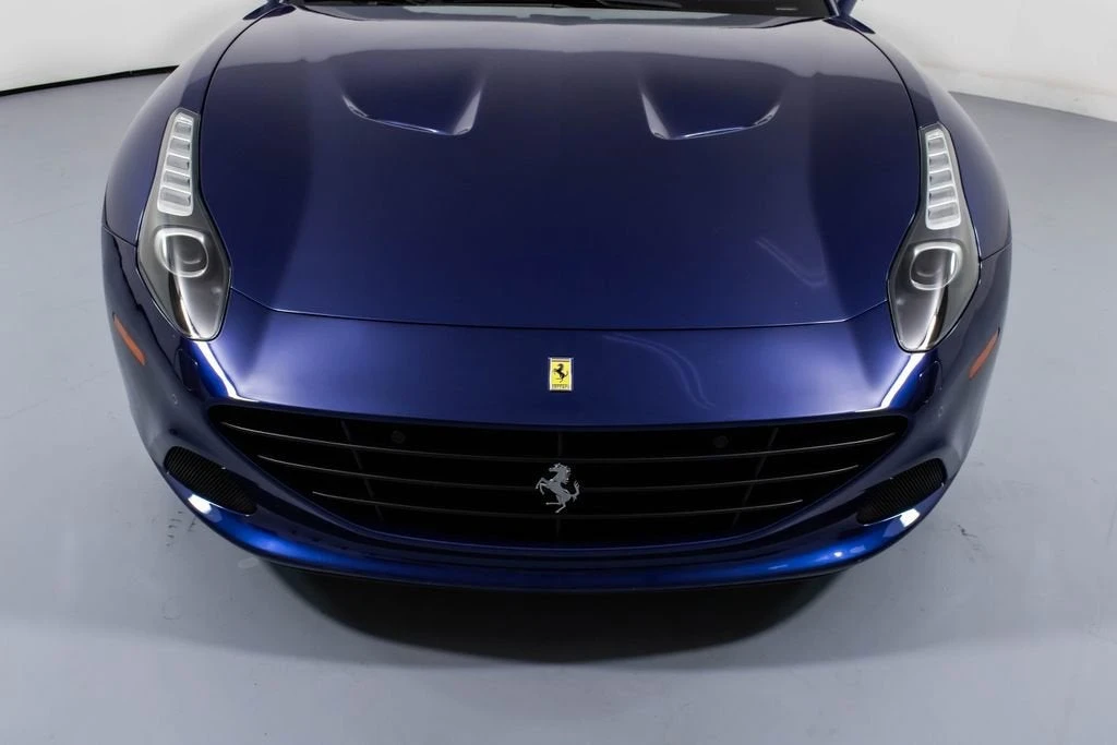 2017 Ferrari California T - Image 13 of 31