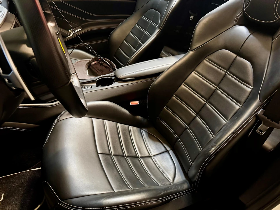 2017 Ferrari California T - Image 27 of 31