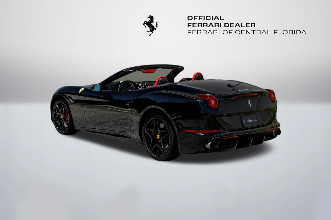 2017 Ferrari California T - Image 3 of 31