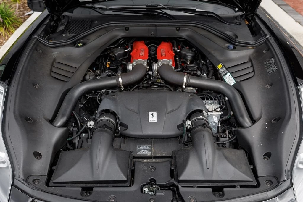 2017 Ferrari California T - Image 11 of 31