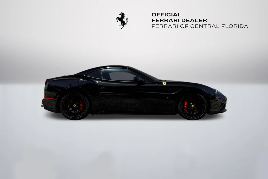 2017 Ferrari California T - Image 6 of 31