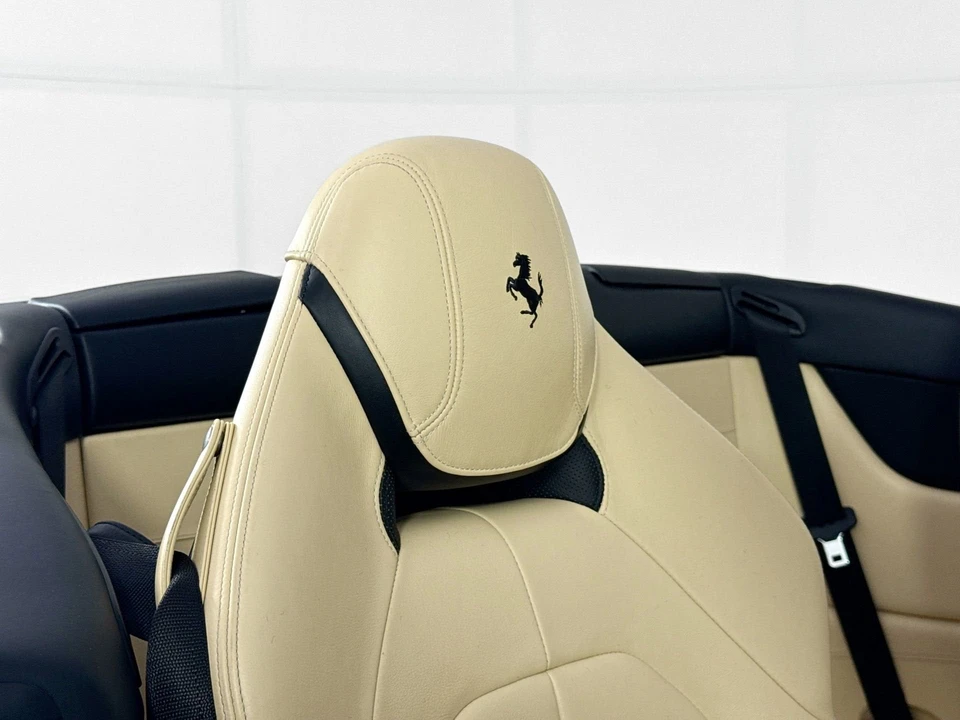 2017 Ferrari California T - Image 24 of 31
