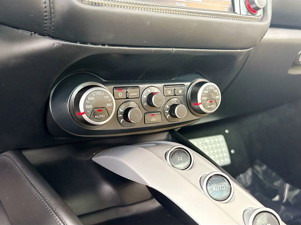 2017 Ferrari California T - Image 12 of 31
