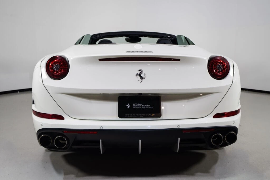 2017 Ferrari California - Image 10 of 31
