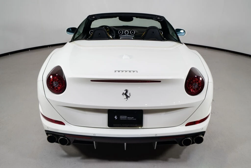 2017 Ferrari California - Image 11 of 31