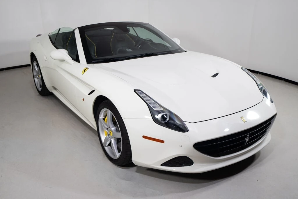 2017 Ferrari California - Image 3 of 31