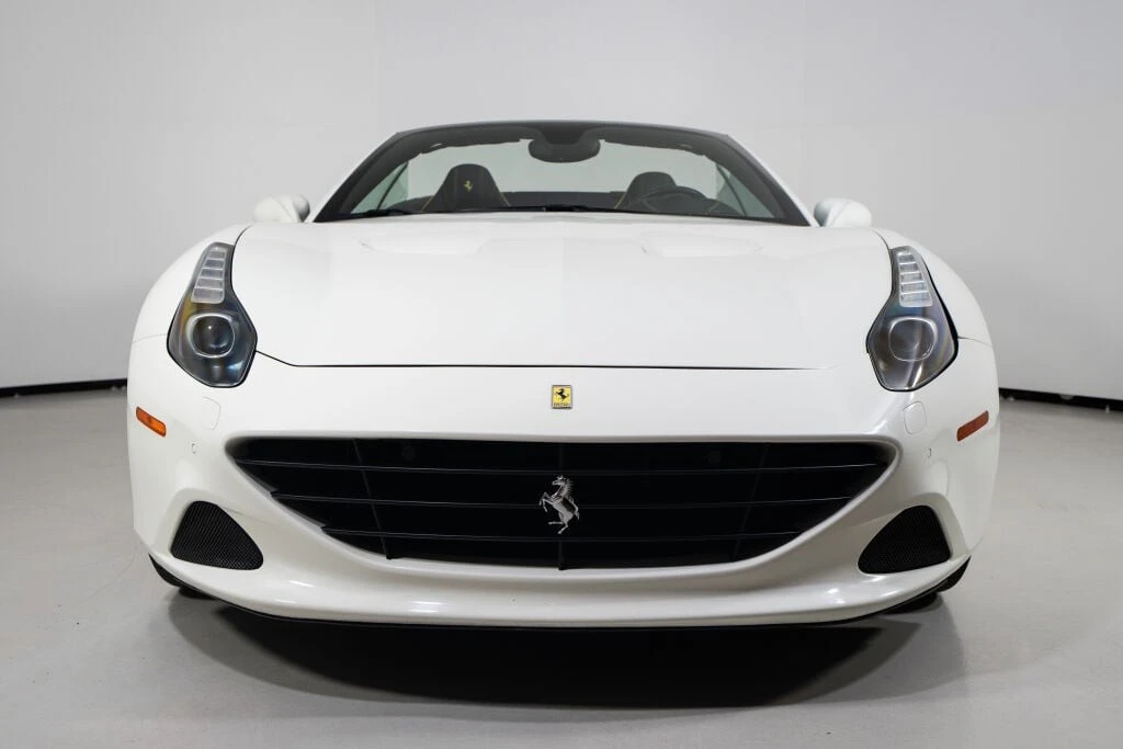 2017 Ferrari California - Image 5 of 31