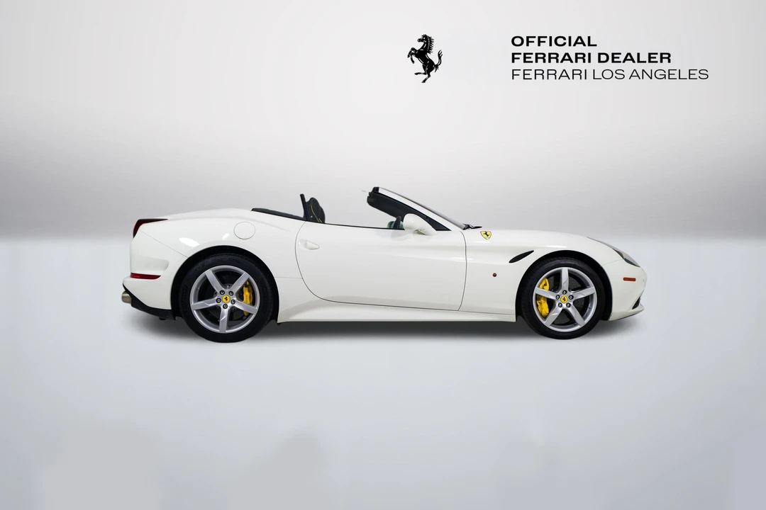 2017 Ferrari California T - Image 14 of 31