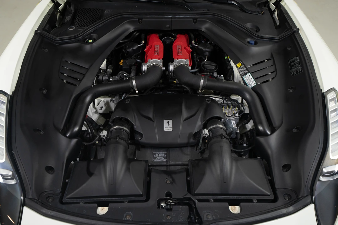 2017 Ferrari California T - Image 20 of 31