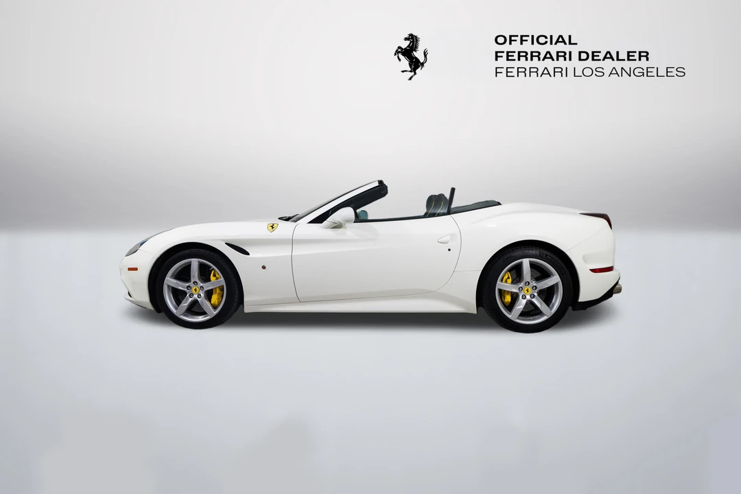 2017 Ferrari California T - Image 7 of 31
