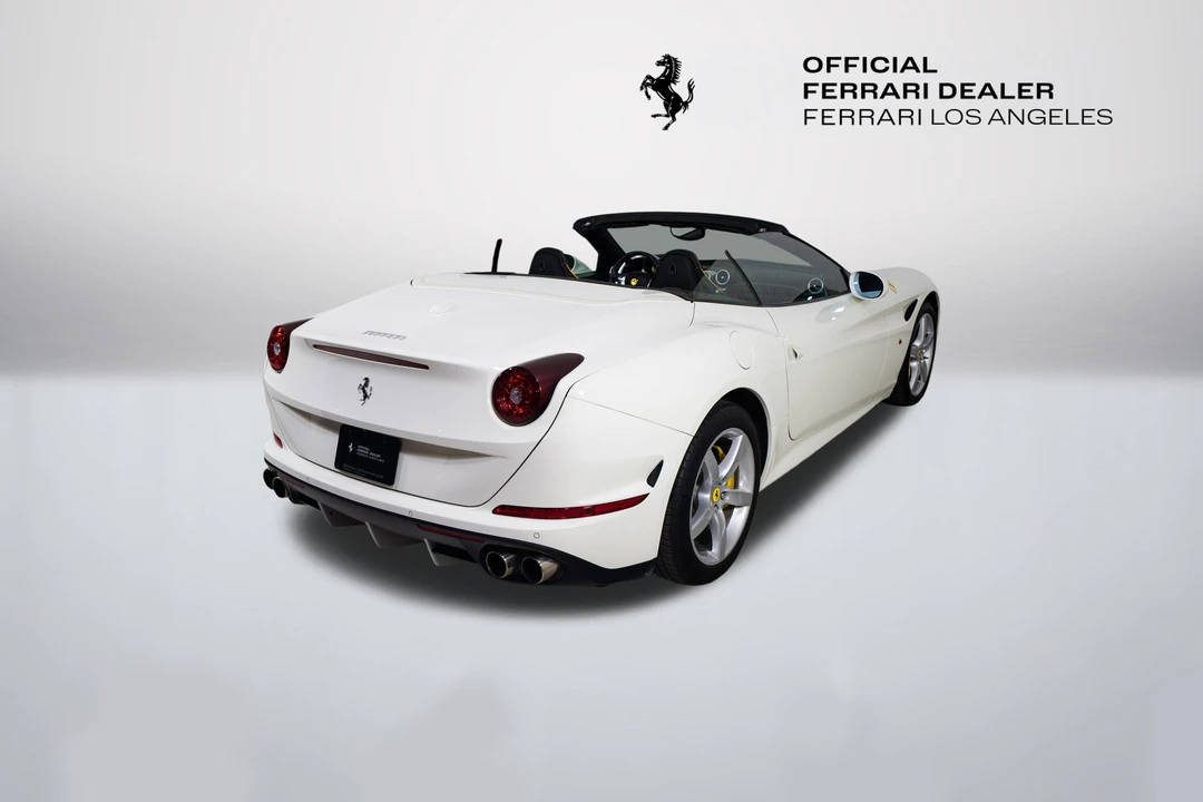 2017 Ferrari California T - Image 9 of 31