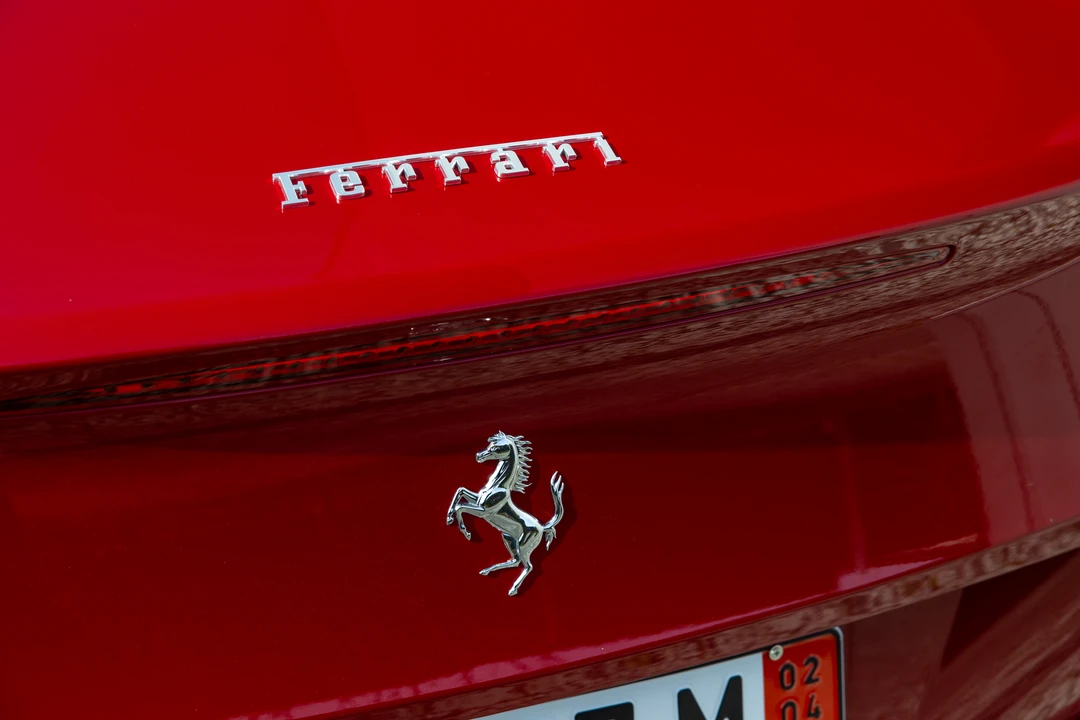 2017 Ferrari California T - Image 17 of 31