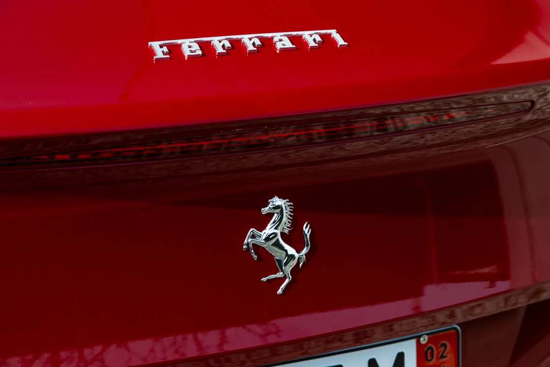 2017 Ferrari California T - Image 18 of 31