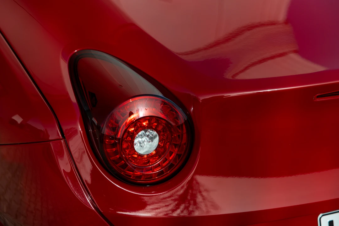 2017 Ferrari California T - Image 22 of 31