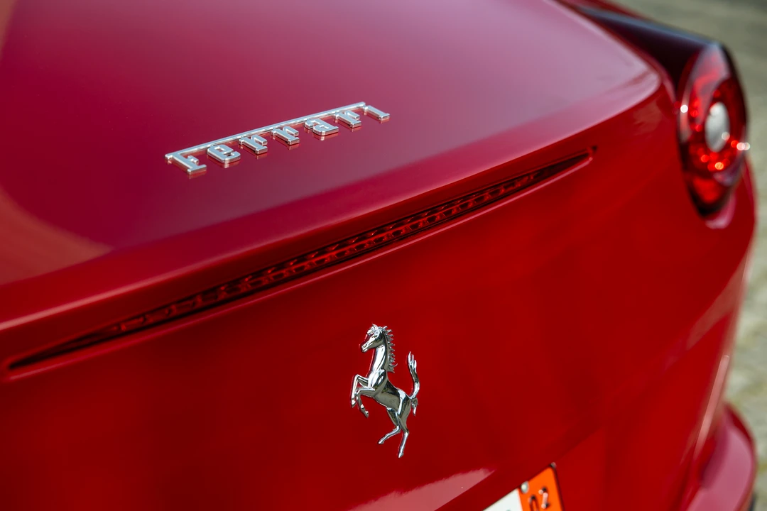 2017 Ferrari California T - Image 24 of 31