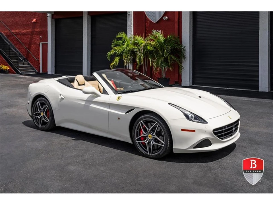 2017 Ferrari California T - Image 19 of 31