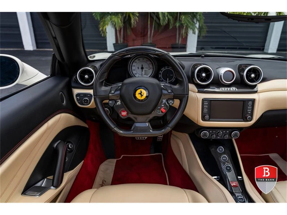 2017 Ferrari California T - Image 30 of 31