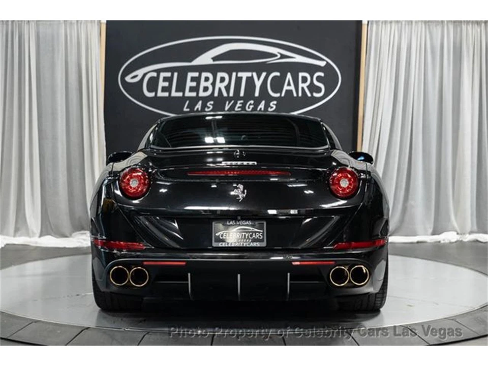 2017 Ferrari California T - Image 3 of 31