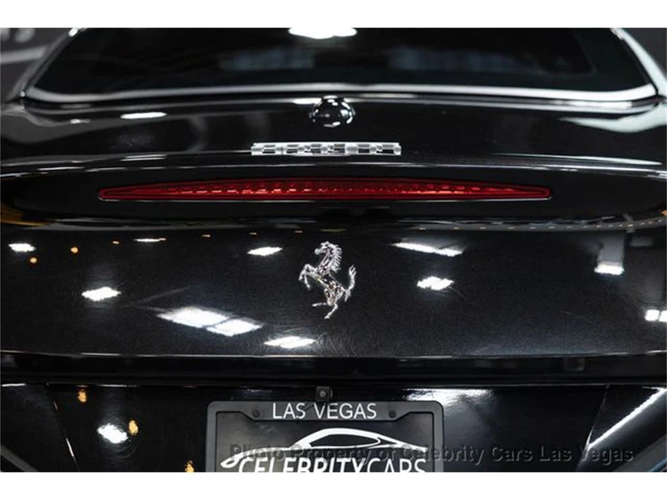 2017 Ferrari California T - Image 6 of 31
