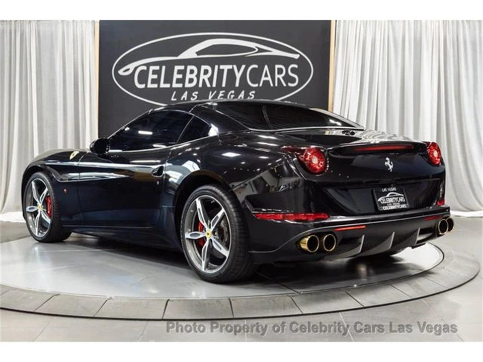 2017 Ferrari California T - Image 20 of 31