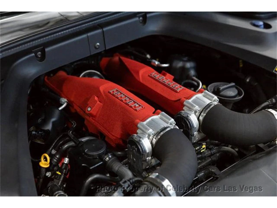 2017 Ferrari California T - Image 24 of 31