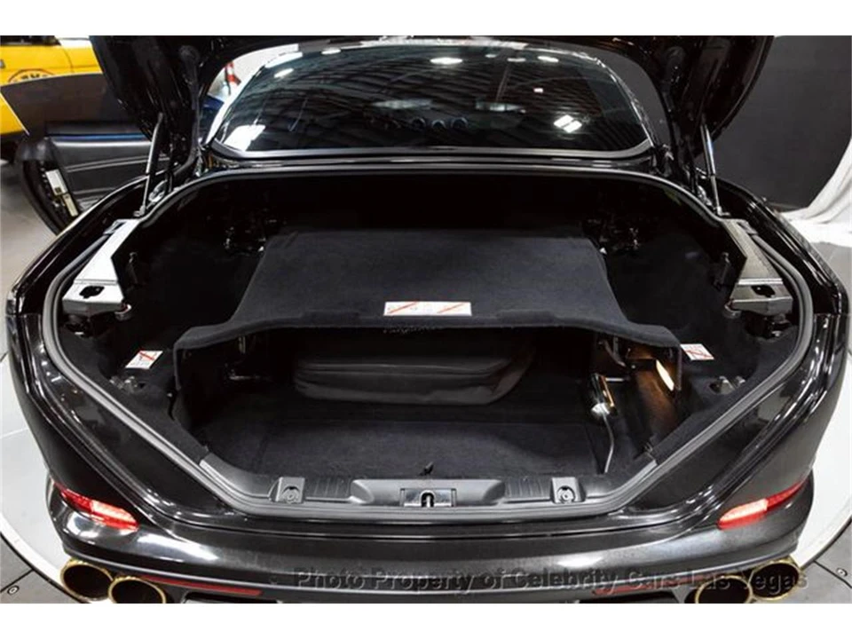 2017 Ferrari California T - Image 22 of 31