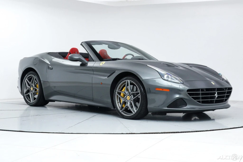 2017 Ferrari California T - Image 12 of 21