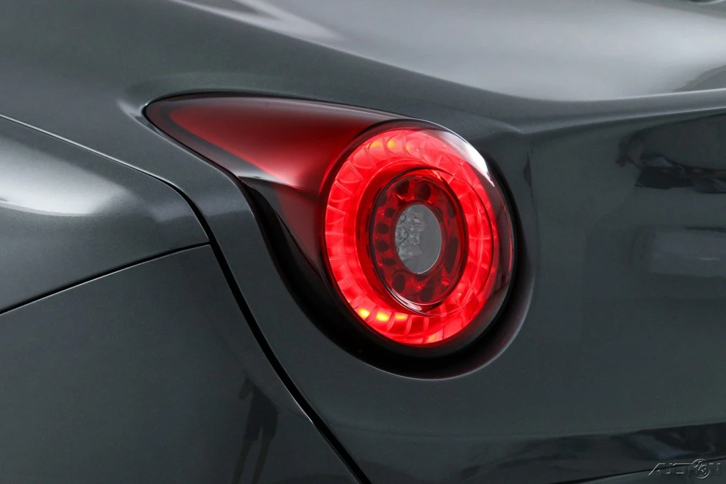 2017 Ferrari California T - Image 18 of 21