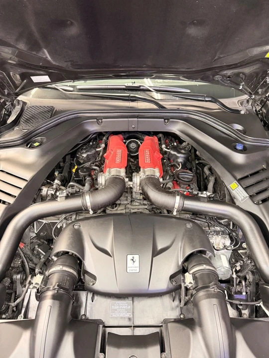 2017 Ferrari California T - Image 13 of 22