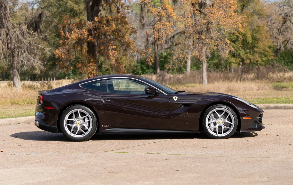 2017 Ferrari F12berlinetta - Image 2 of 21