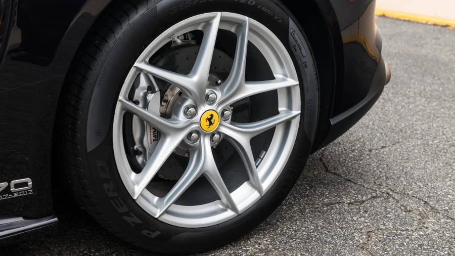 2017 Ferrari F12berlinetta - Image 17 of 20