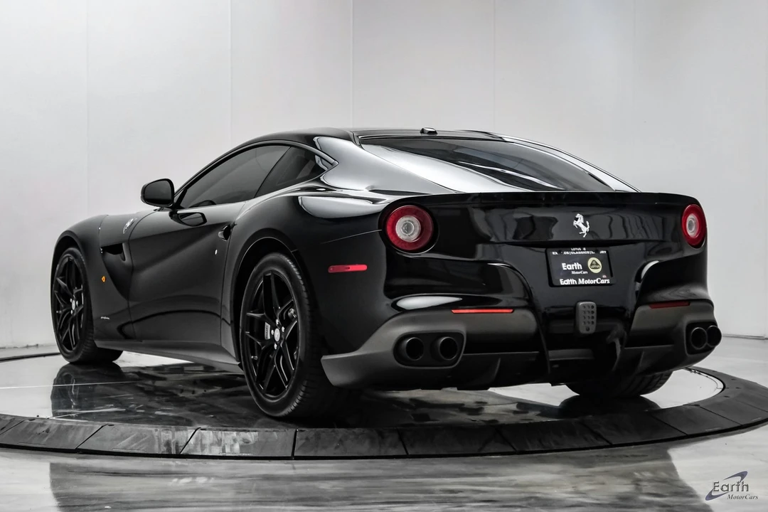 2017 Ferrari F12berlinetta - Image 13 of 31