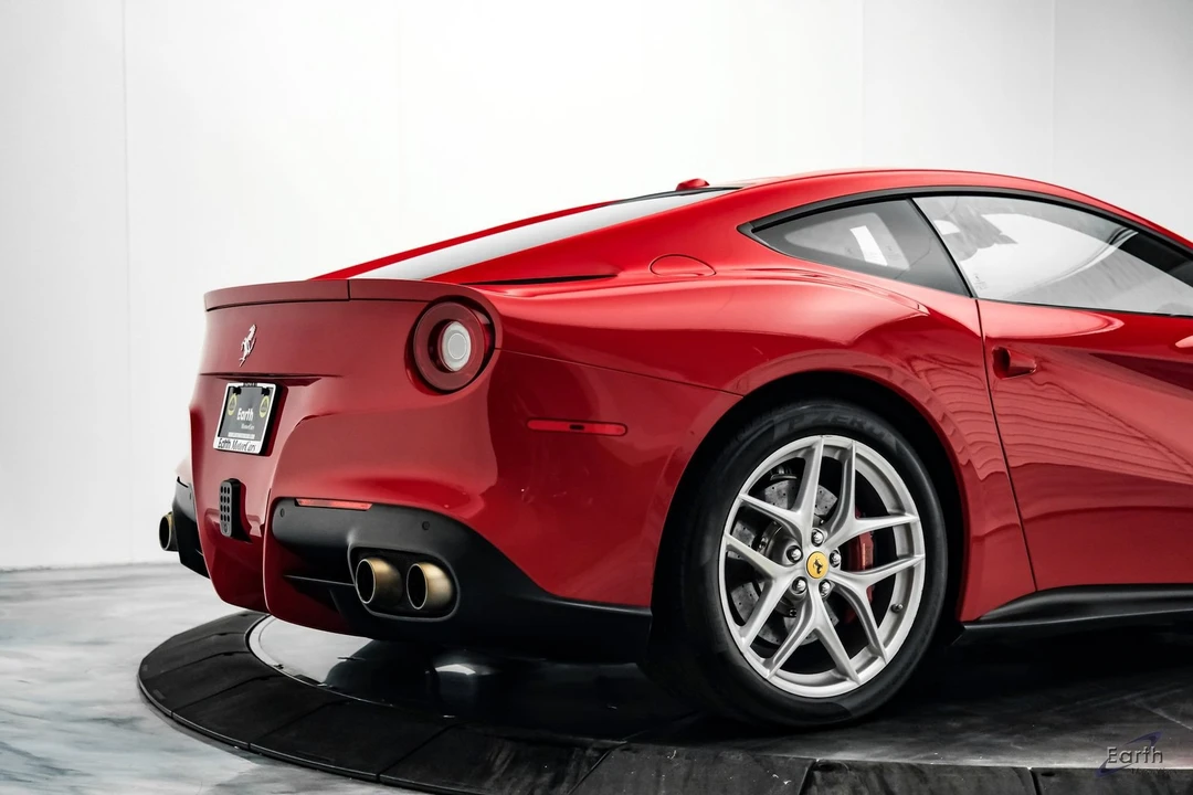 2017 Ferrari F12berlinetta - Image 16 of 31