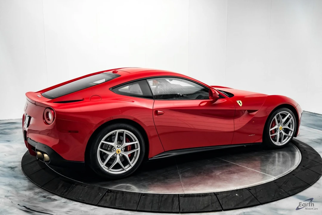 2017 Ferrari F12berlinetta - Image 15 of 31