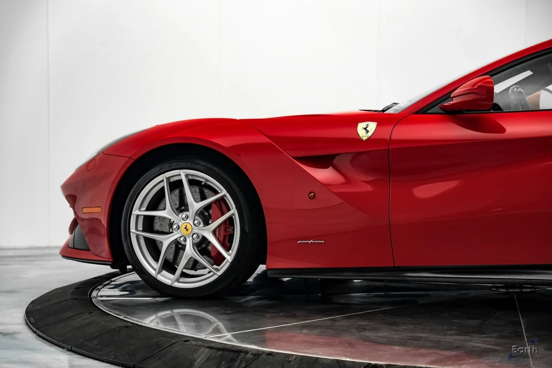 2017 Ferrari F12berlinetta - Image 7 of 31