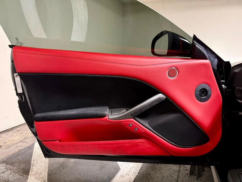 2017 Ferrari F12berlinetta - Image 16 of 31