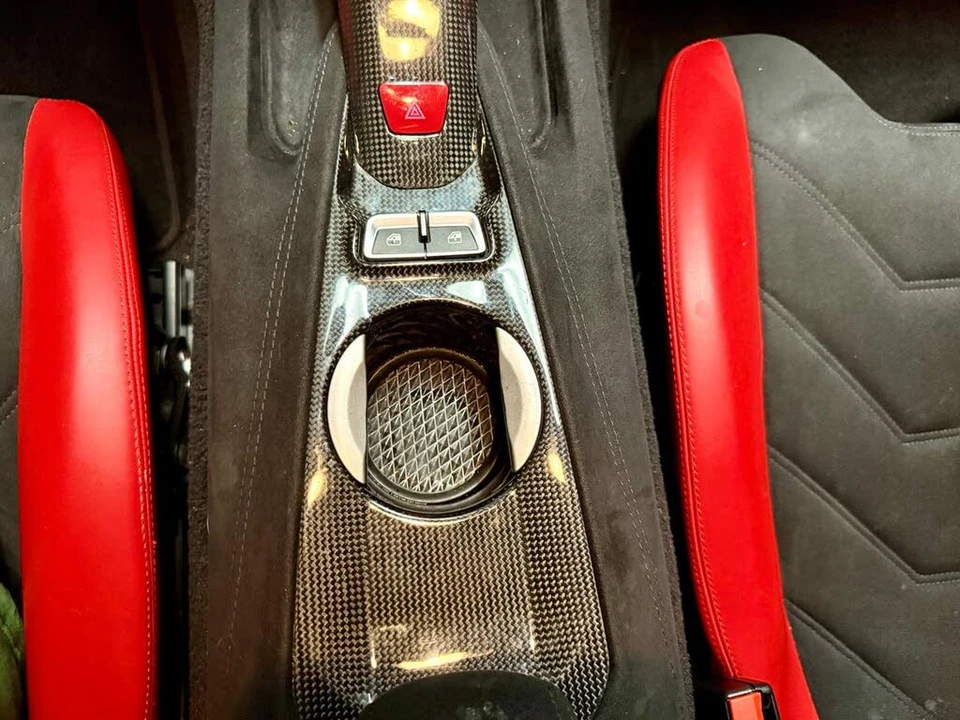 2017 Ferrari F12berlinetta - Image 25 of 31