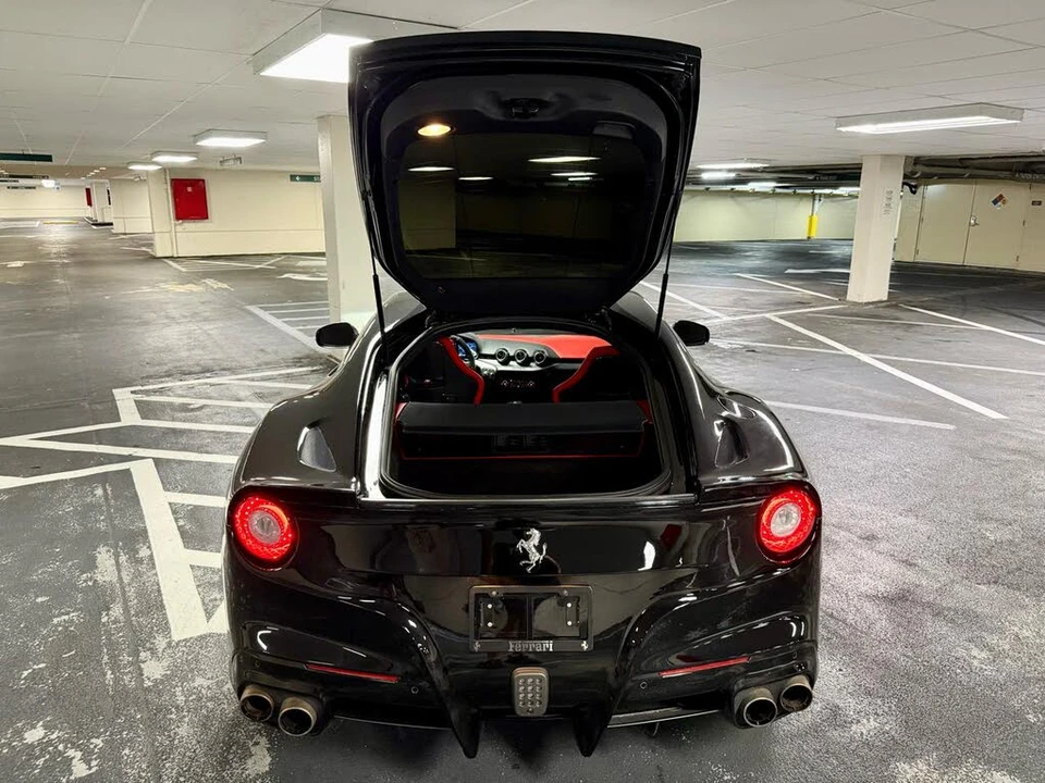 2017 Ferrari F12berlinetta - Image 10 of 31