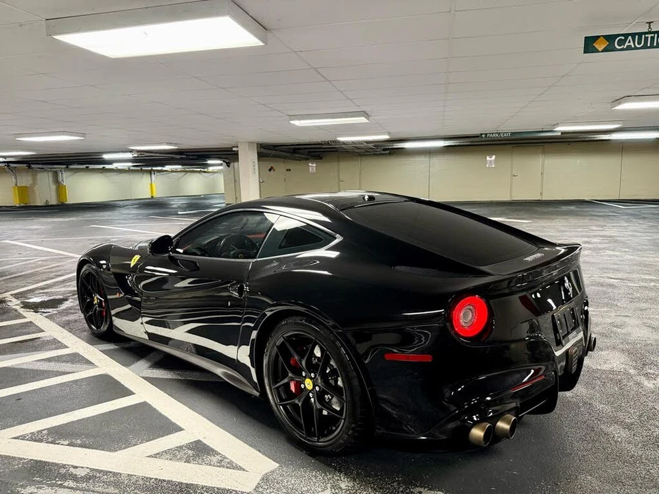 2017 Ferrari F12berlinetta - Image 13 of 31