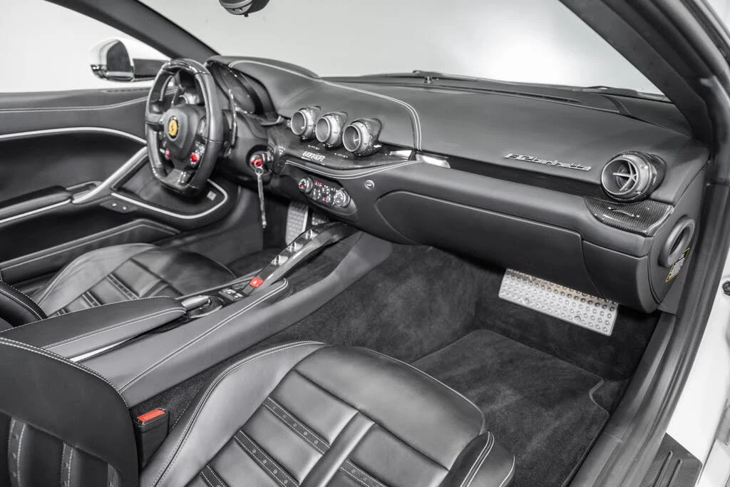 2017 Ferrari F12berlinetta - Image 23 of 31