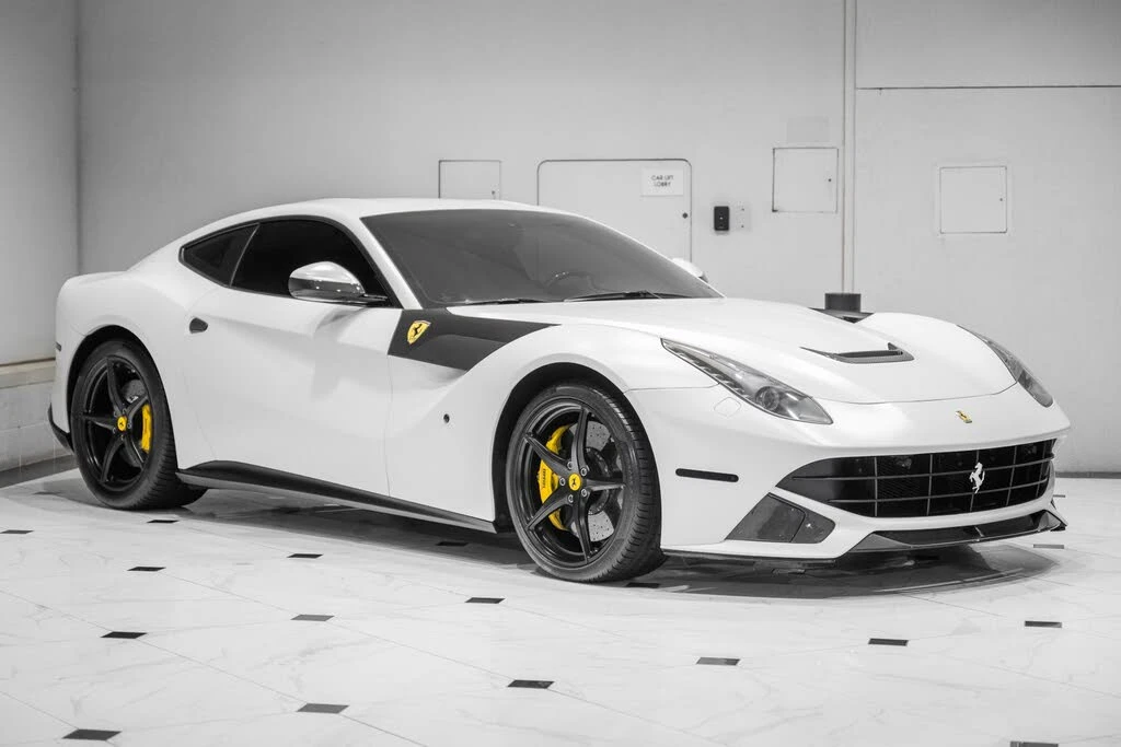 2017 Ferrari F12berlinetta - Image 3 of 31