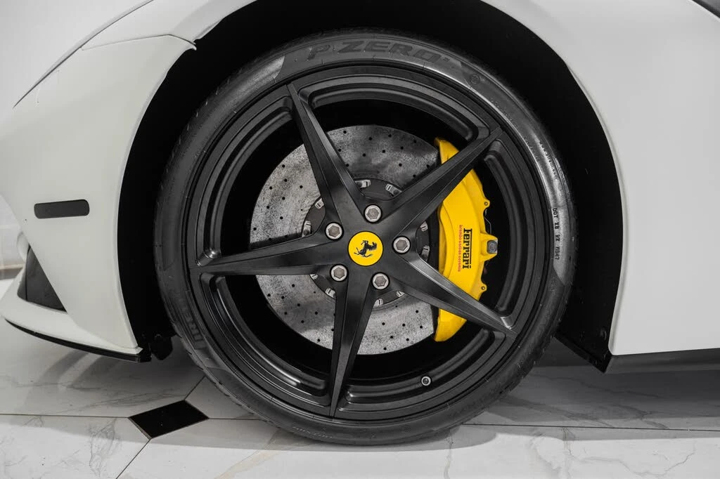 2017 Ferrari F12berlinetta - Image 15 of 31