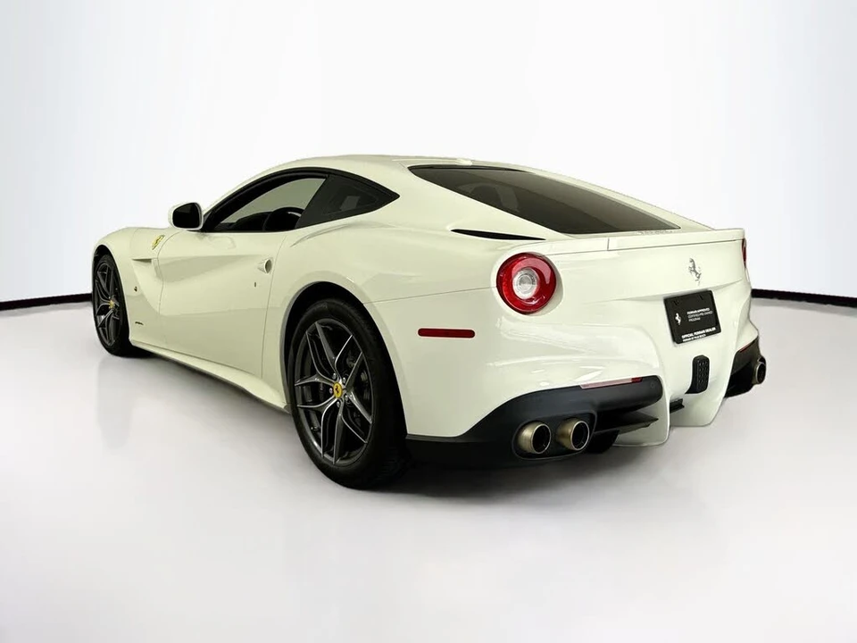 2017 Ferrari F12berlinetta - Image 5 of 6