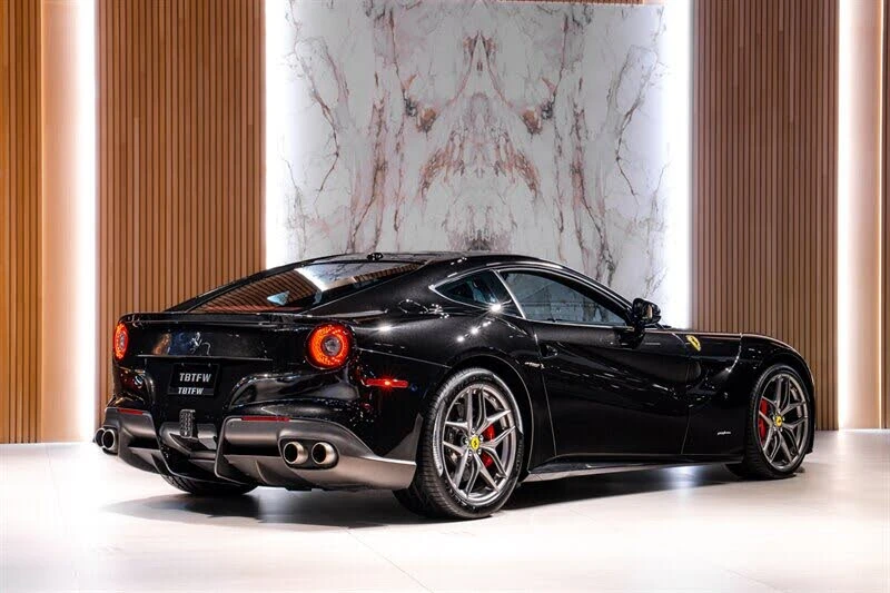 2017 Ferrari F12berlinetta - Image 3 of 31
