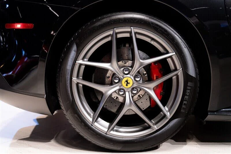 2017 Ferrari F12berlinetta - Image 27 of 31